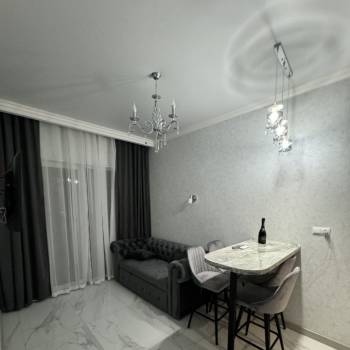 Продается 1-комнатная квартира, 38 м²