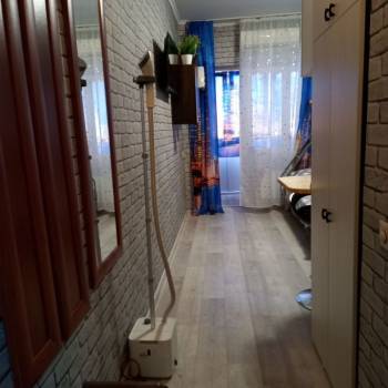 Продается 1-комнатная квартира, 18 м²