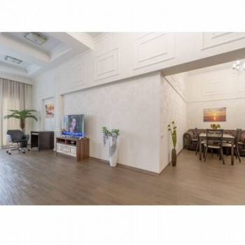 Продается 2-х комнатная квартира, 94 м²