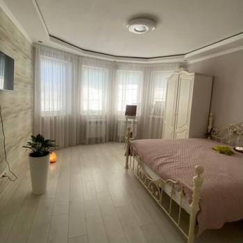Продается 3-х комнатная квартира, 106 м²