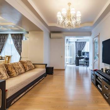 Продается 3-х комнатная квартира, 124 м²