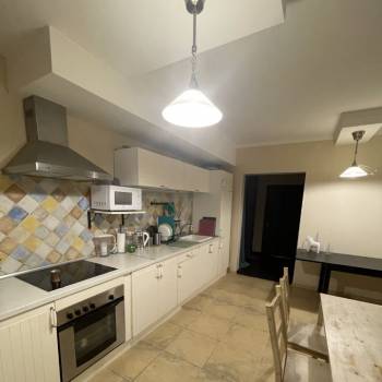 Сдается 2-х комнатная квартира, 75 м²