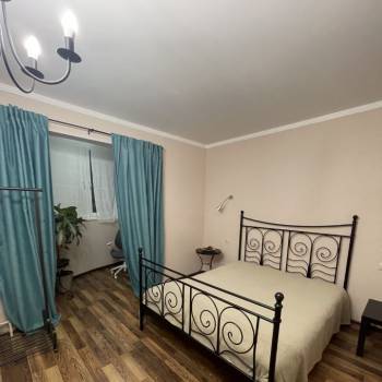 Сдается 2-х комнатная квартира, 75 м²