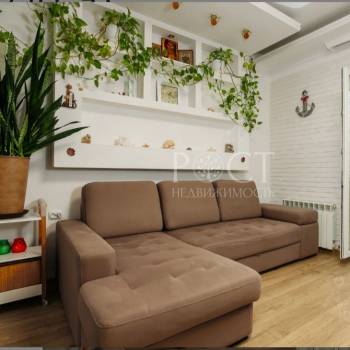 Продается 1-комнатная квартира, 57,5 м²
