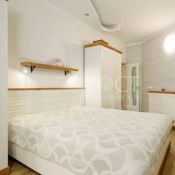 Продается 1-комнатная квартира, 57,5 м²