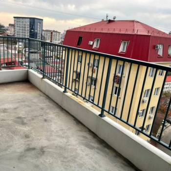 Продается 1-комнатная квартира, 57 м²