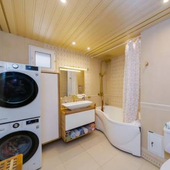Продается Многокомнатная квартира, 94 м²