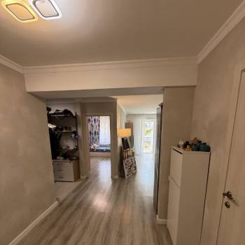 Сдается 1-комнатная квартира, 56,6 м²