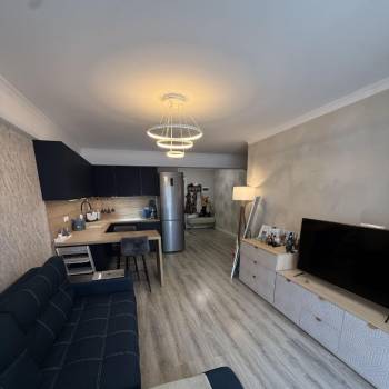 Сдается 1-комнатная квартира, 56,6 м²