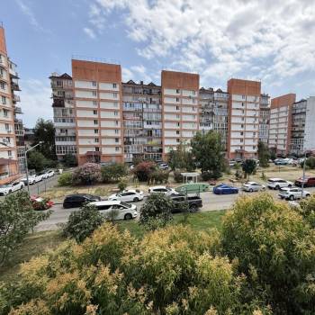 Сдается 1-комнатная квартира, 56,6 м²