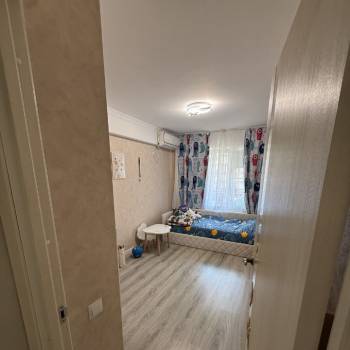 Сдается 1-комнатная квартира, 56,6 м²