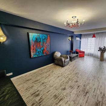 Продается 2-х комнатная квартира, 78,7 м²