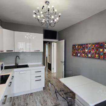 Продается 2-х комнатная квартира, 78,7 м²