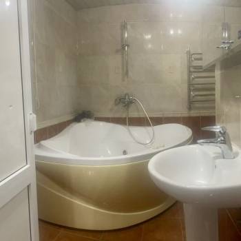 Сдается Многокомнатная квартира, 75 м²