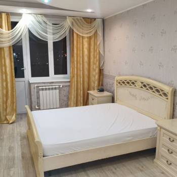 Сдается 2-х комнатная квартира, 70 м²