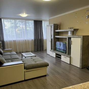 Сдается 1-комнатная квартира, 50 м²