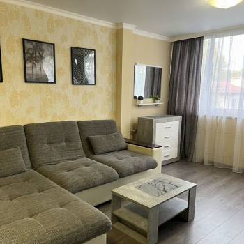 Сдается 1-комнатная квартира, 50 м²