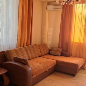 Сдается 1-комнатная квартира, 60 м²