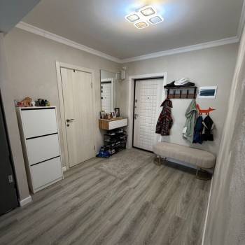 Сдается 1-комнатная квартира, 56,6 м²