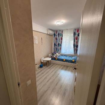 Сдается 1-комнатная квартира, 56,6 м²