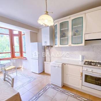 Продается 3-х комнатная квартира, 125,3 м²