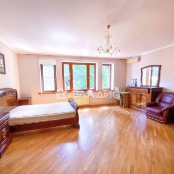Продается 3-х комнатная квартира, 125,3 м²