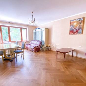 Продается 3-х комнатная квартира, 125,3 м²