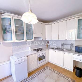 Продается 3-х комнатная квартира, 125,3 м²