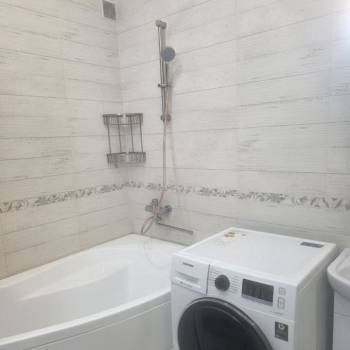 Сдается Многокомнатная квартира, 80 м²