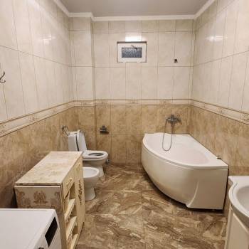 Сдается Многокомнатная квартира, 100 м²