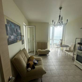 Сдается 1-комнатная квартира, 65 м²