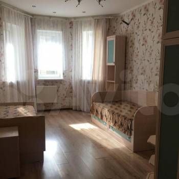 Сдается 2-х комнатная квартира, 80 м²