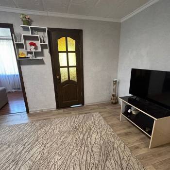 Сдается Многокомнатная квартира, 60 м²