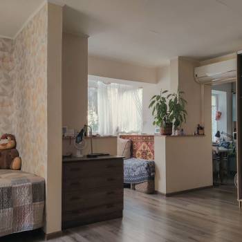 Продается 1-комнатная квартира, 47 м²