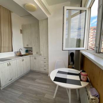 Продается 2-х комнатная квартира, 42 м²