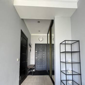 Продается 1-комнатная квартира, 41 м²