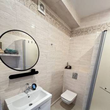 Продается 1-комнатная квартира, 41 м²