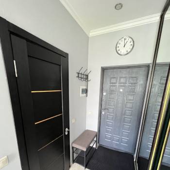 Продается 1-комнатная квартира, 41 м²