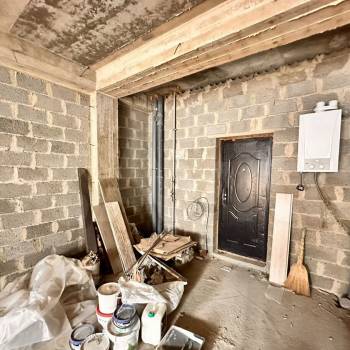 Продается 1-комнатная квартира, 65,3 м²