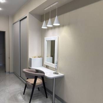 Сдается 1-комнатная квартира, 64 м²