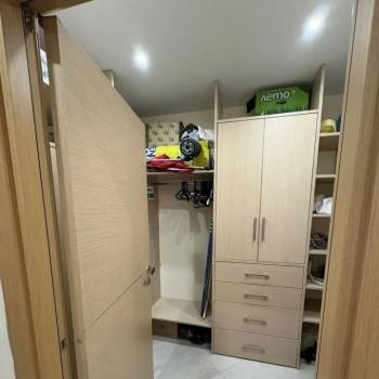 Продается 1-комнатная квартира, 66 м²