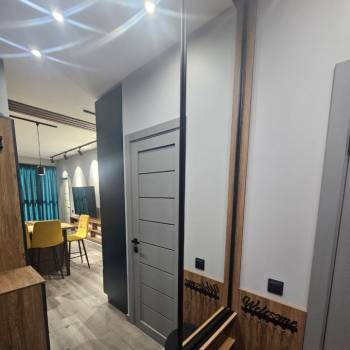 Продается Многокомнатная квартира, 52 м²
