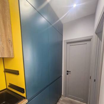 Продается Многокомнатная квартира, 52 м²