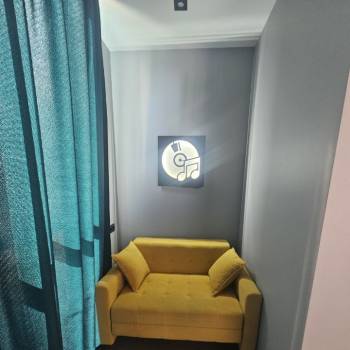 Продается Многокомнатная квартира, 52 м²