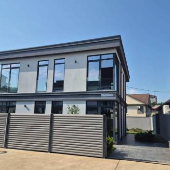 Продается Дом, 243 м²
