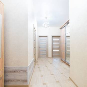 Сдается 1-комнатная квартира, 67 м²