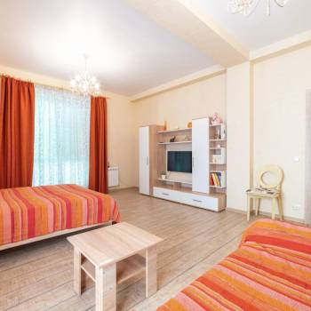 Сдается 1-комнатная квартира, 67 м²