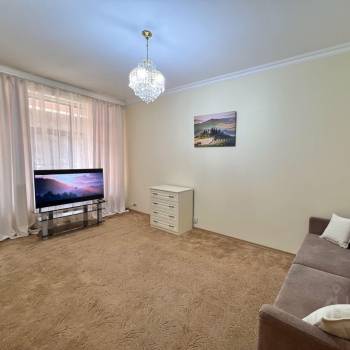 Сдается Многокомнатная квартира, 140 м²