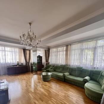 Сдается Многокомнатная квартира, 140 м²