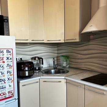 Продается 1-комнатная квартира, 33 м²